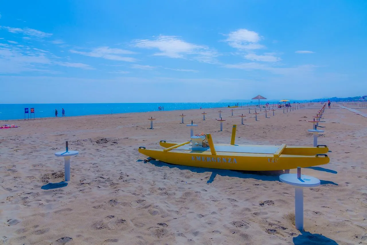 Hotel Executive La Fiorita Rimini 4*,  Olaszország